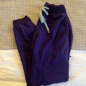 COPY - Fabletics Purple Jogger Scrubs Size XS